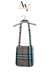 Burberry Tote Beige Bag