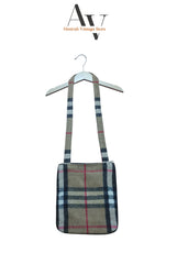Burberry Tote New Beige Bag