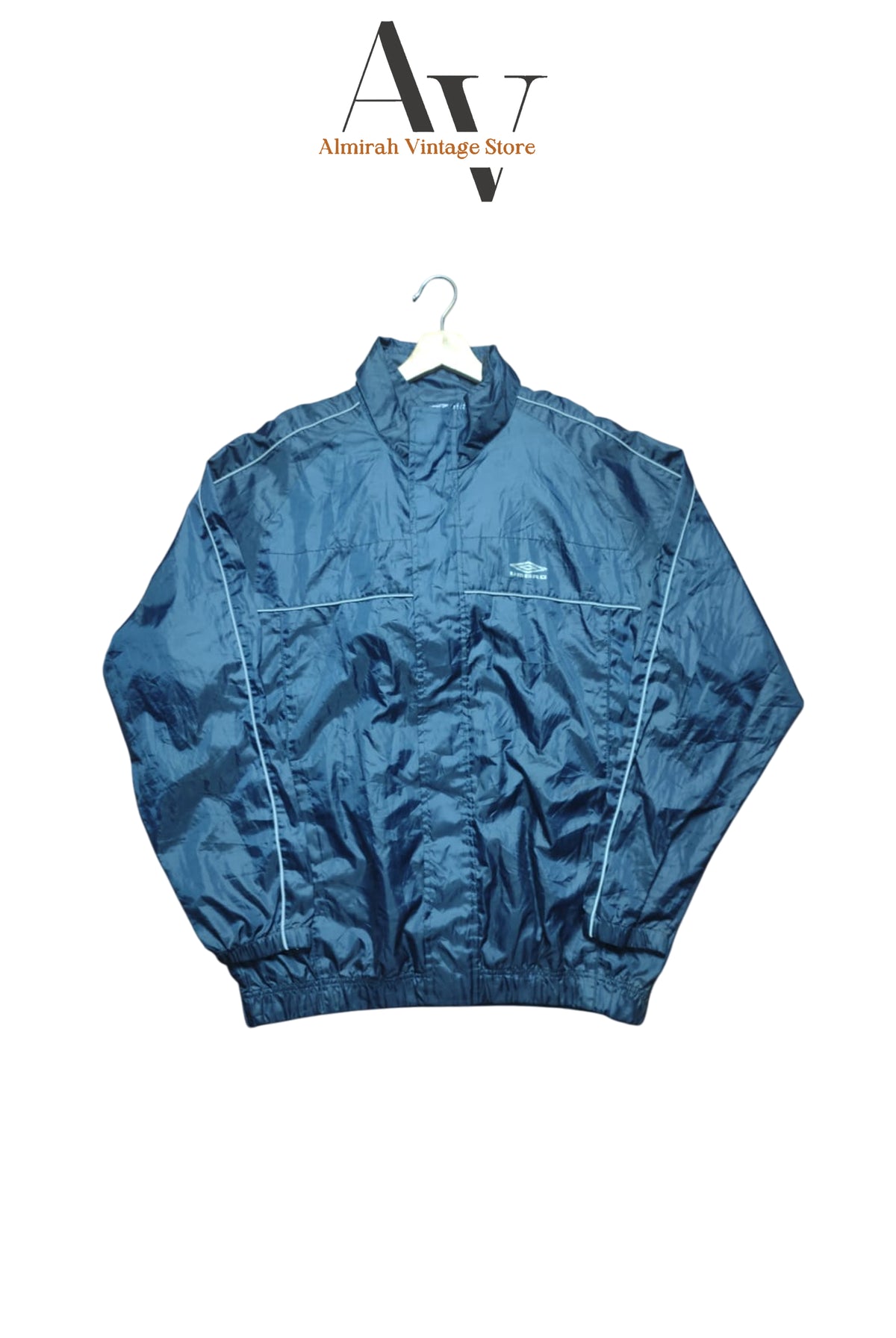 Umbro Strap And Zip Wind Breaker