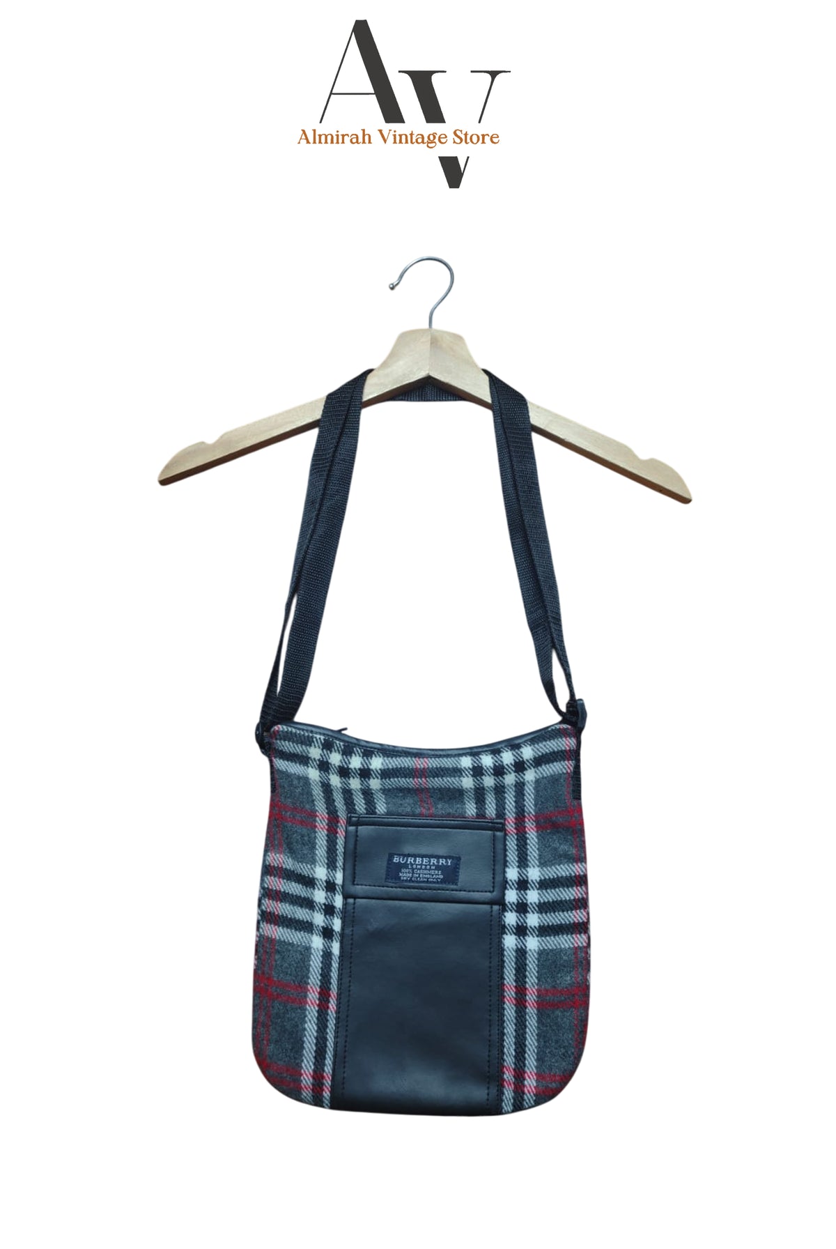 Burberry Tote Gray Leather Pocket Bag