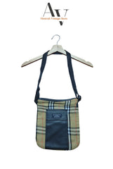 Burberry Tote Beige Leather Pocket Bag